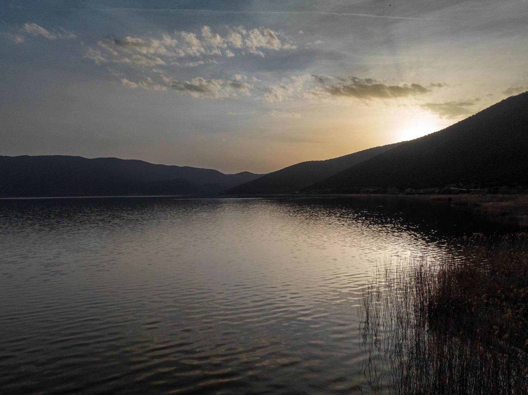 Prespes Lake View Family Apartment Florina Exterior foto